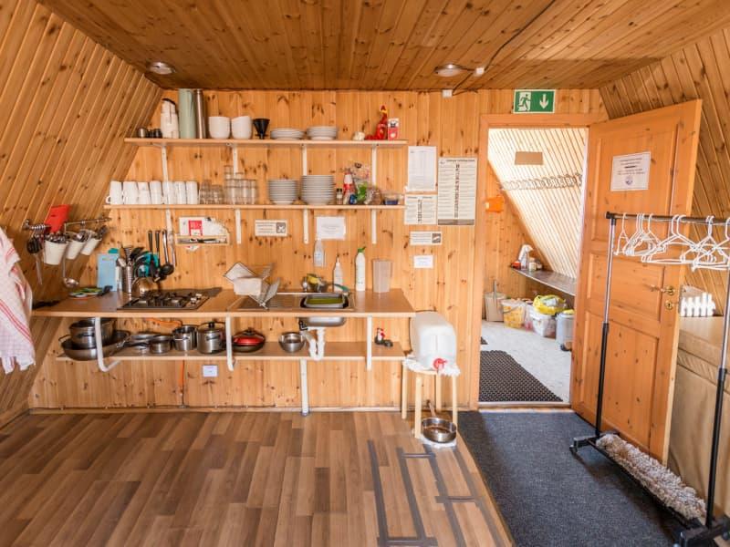 Fimmvörðuháls hut image 3